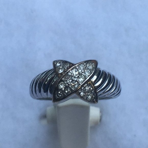 Sterling Silver Cross Over Ring Size 7 3/4 with Small Cubic Zirconia Accents - Picture 8 of 10